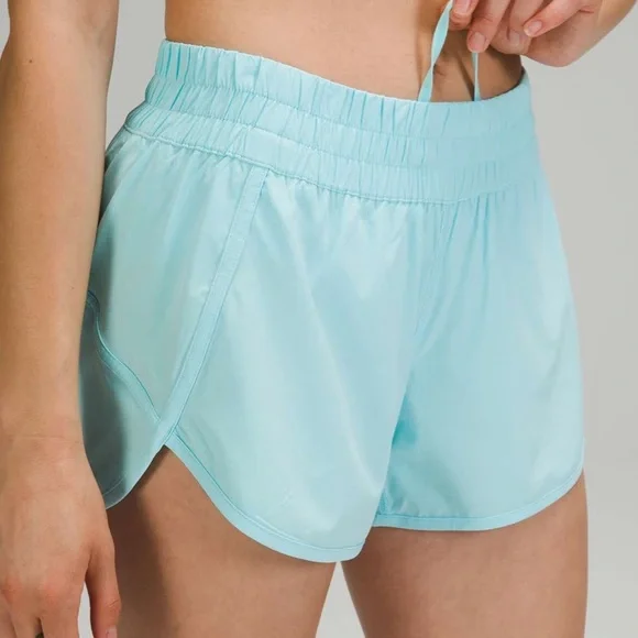 Lululemon Tracker Short 4” in Icing Blue SZ 4 EUC - Picture 1 of 6